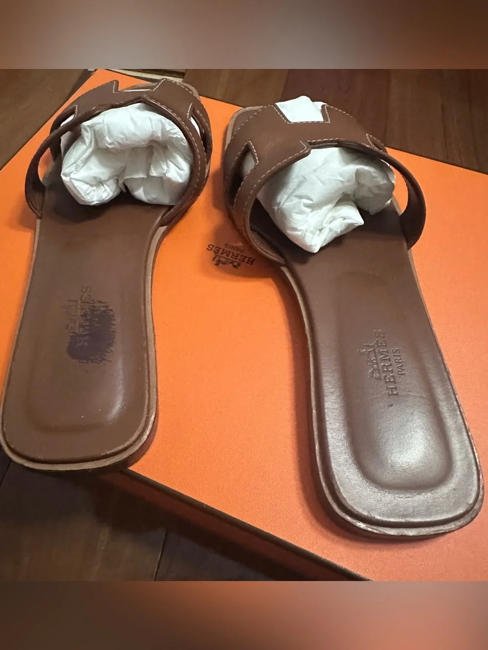 HERMES Oran Sandals Size 36.5 in Gold - Picture 4 of 13